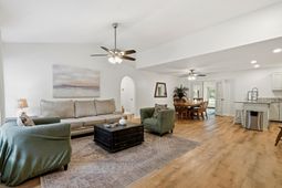 18 Sextant Pl. photo 4