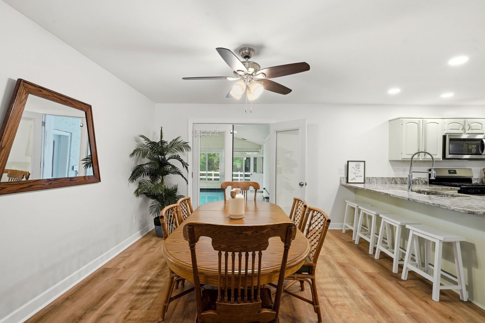 18 Sextant Pl. Photo 6