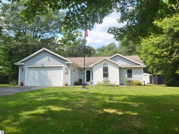 6797 Lakewood Drive, Oscoda, MI 48750