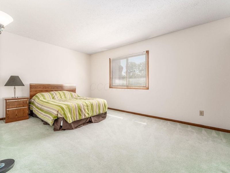 1949 Rockdale Drive, Unit 32, Columbus, OH 43229 Photo 17