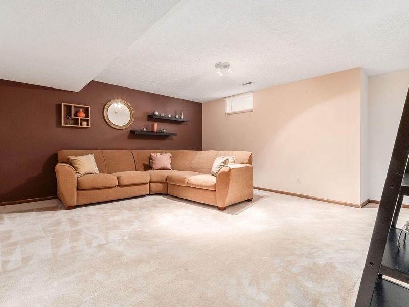 1949 Rockdale Drive, Unit 32, Columbus, OH 43229 Photo 20