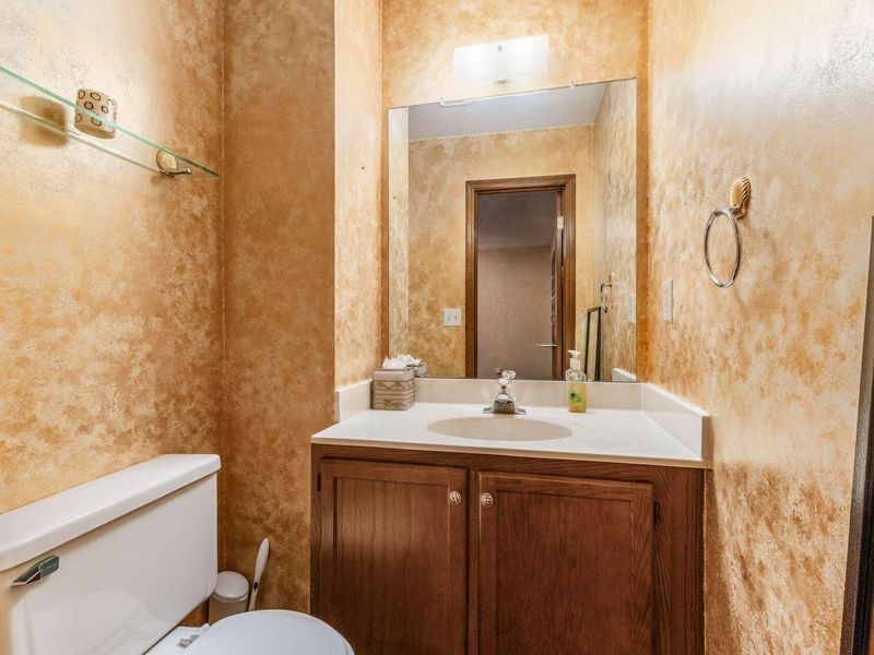 1949 Rockdale Drive, Unit 32, Columbus, OH 43229 Photo 7