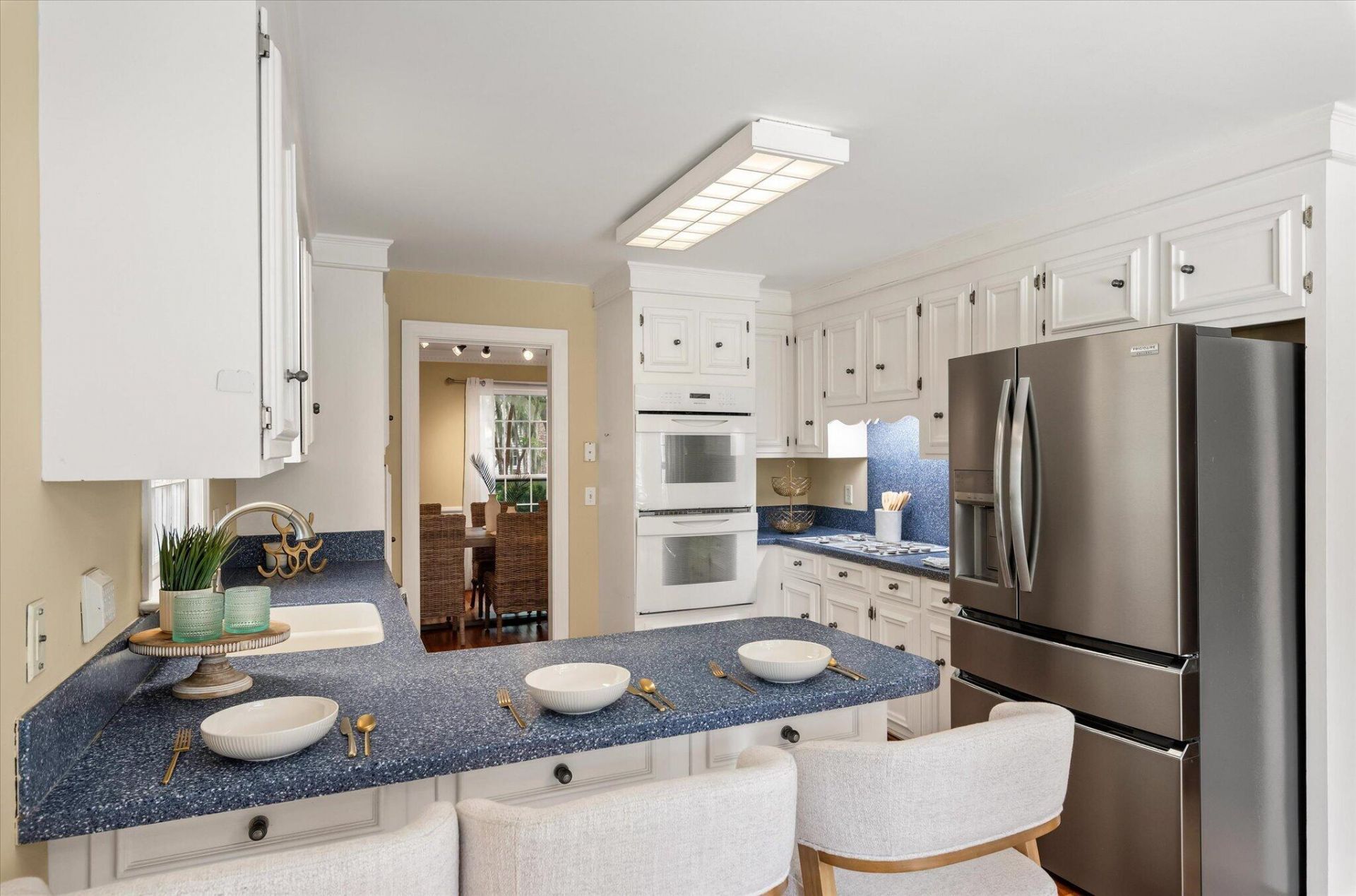 975 Harbortowne Road Photo 14