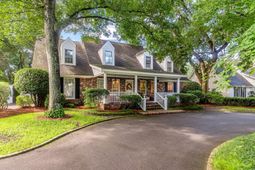 975 Harbortowne Road photo 4