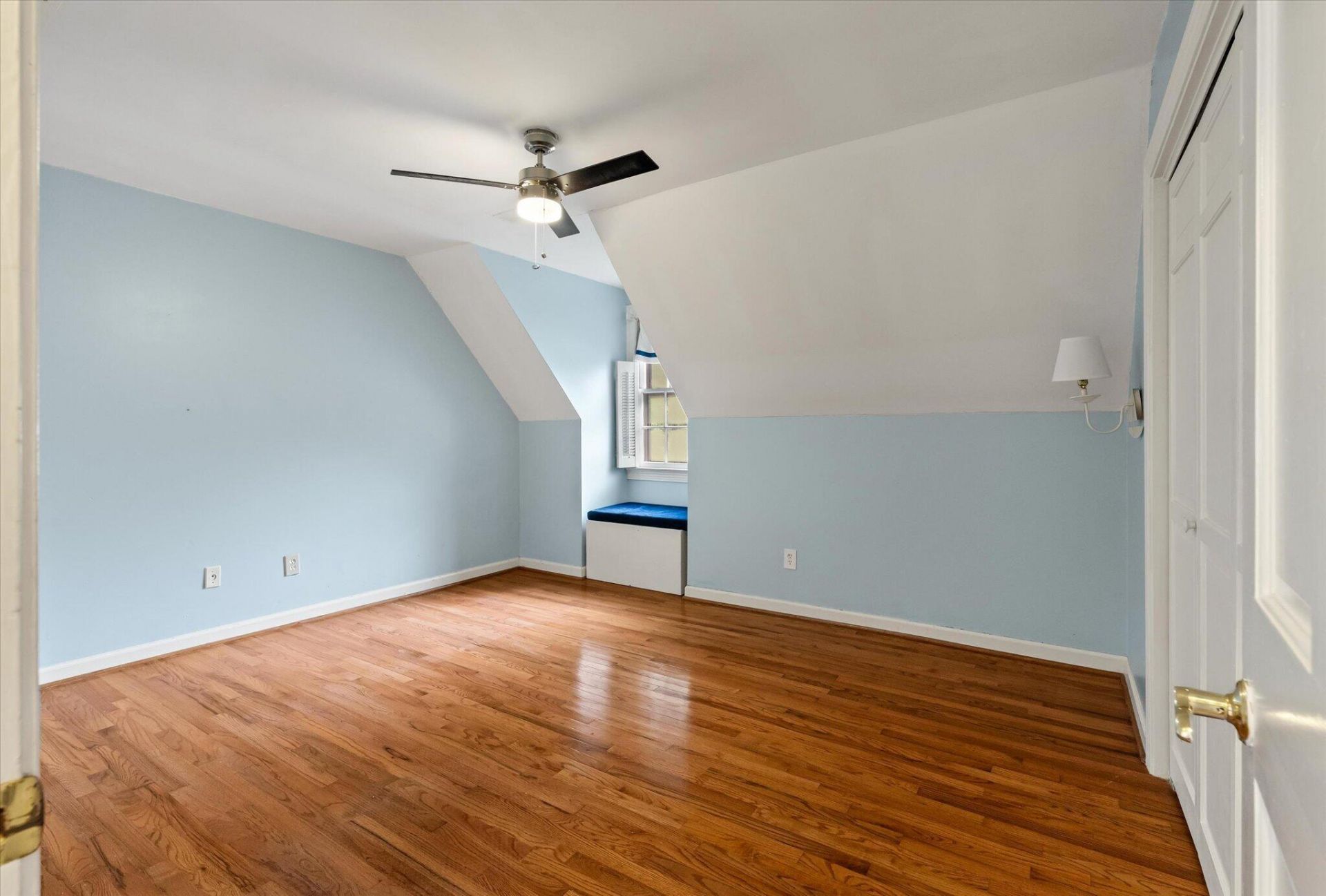 975 Harbortowne Road Photo 32