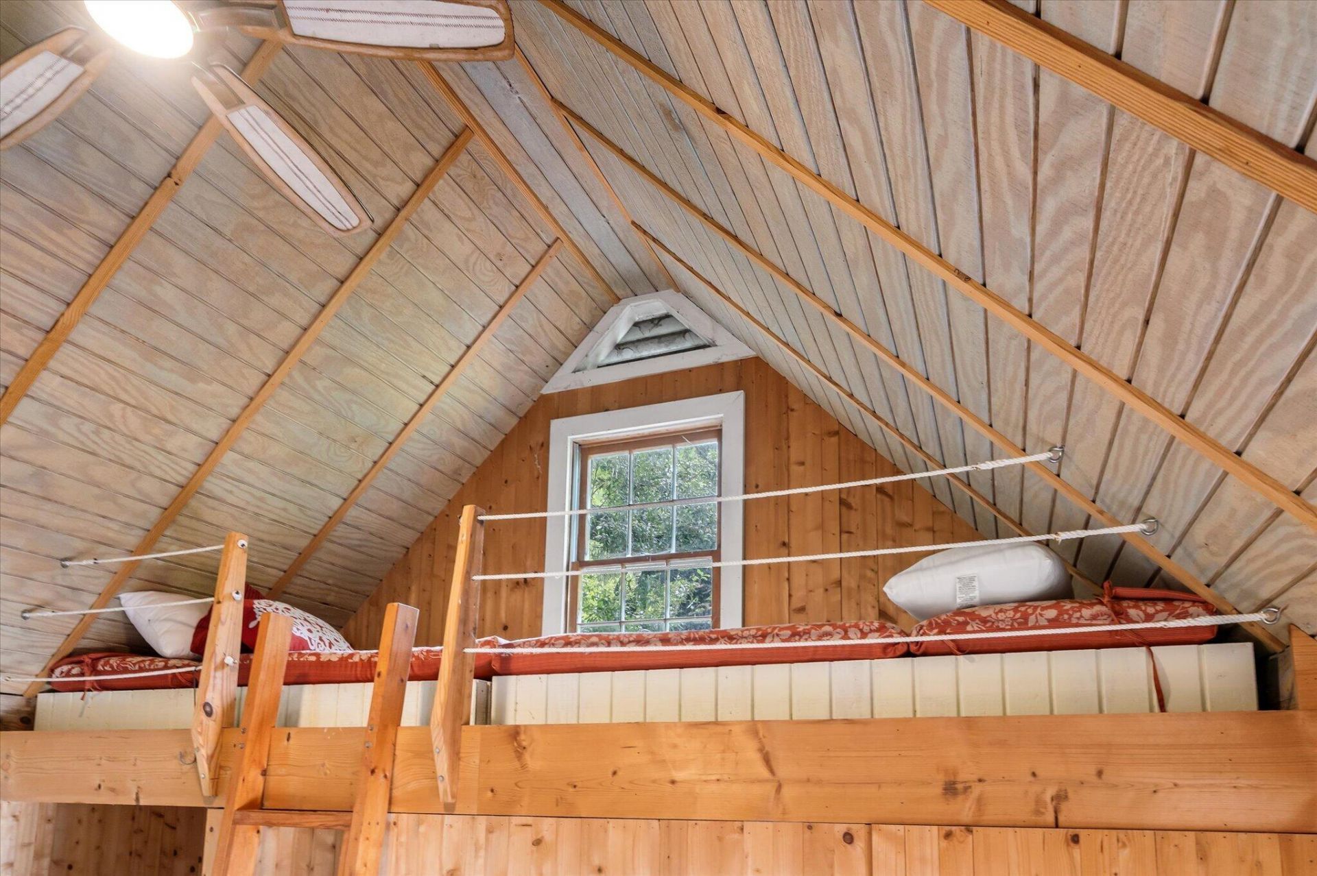 975 Harbortowne Road Photo 42