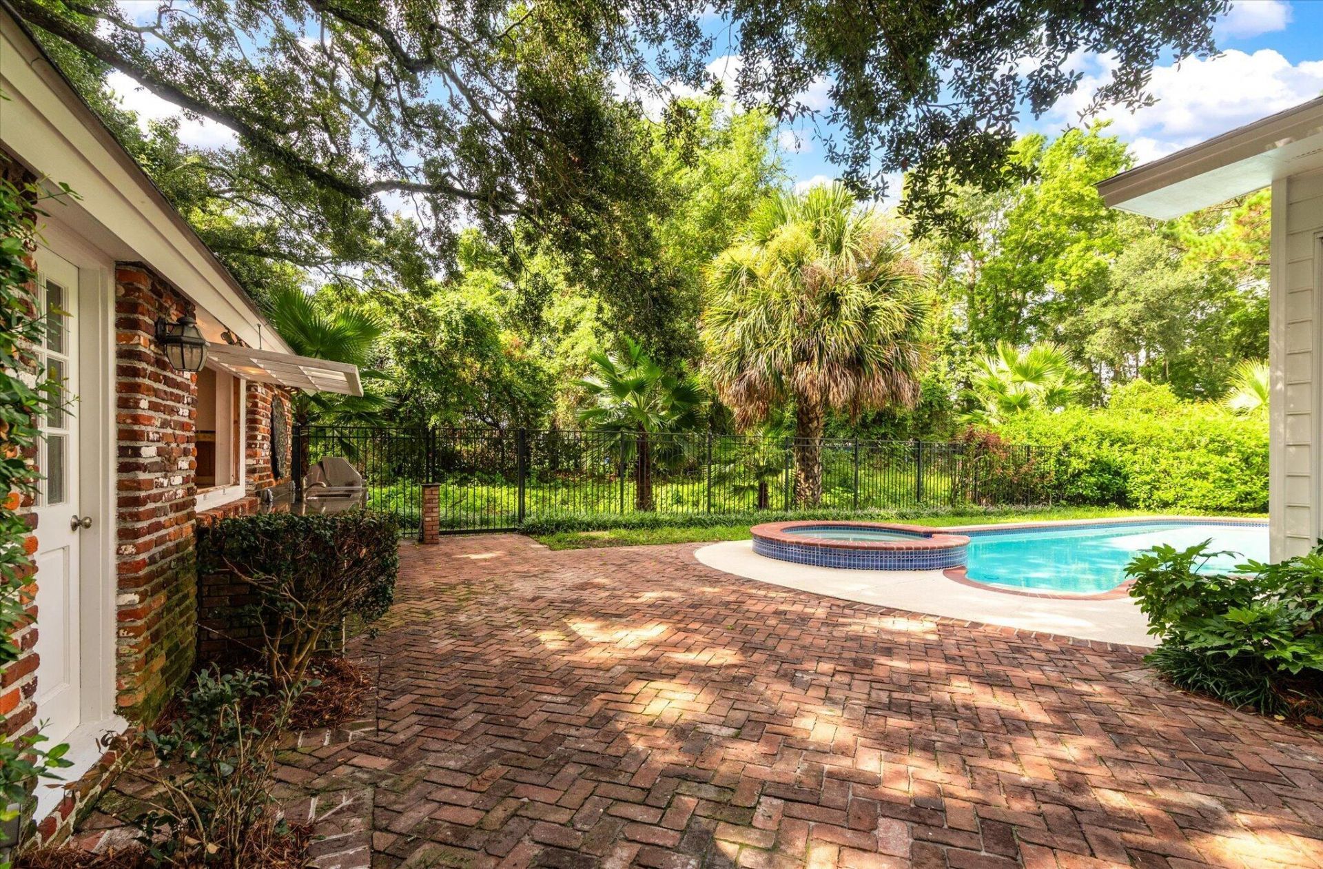 975 Harbortowne Road Photo 51