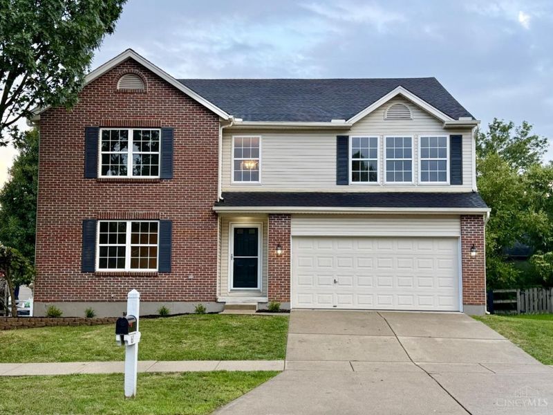 161 Arbor Glen Court, Hamilton Twp, OH 45039 Photo 2