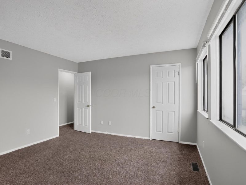 6074 Lepage Court, Columbus, OH 43229 Photo 17