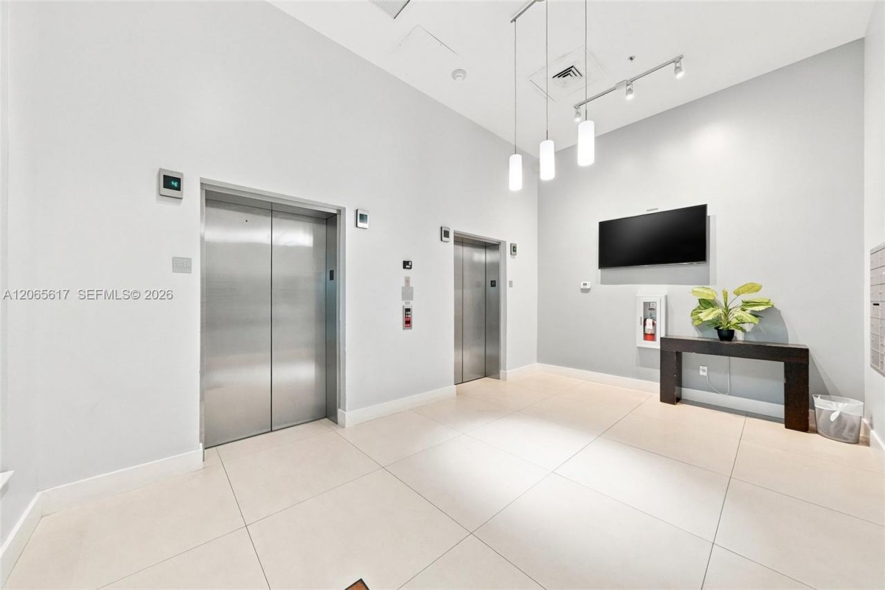 7275 SW 90th Way , Unit 508, Miami, FL 33156 Photo