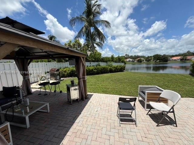 4959 SW 33rd Way , Hollywood, FL 33312 Photo