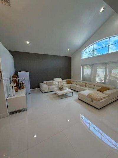 4959 SW 33rd Way , Hollywood, FL 33312 Photo