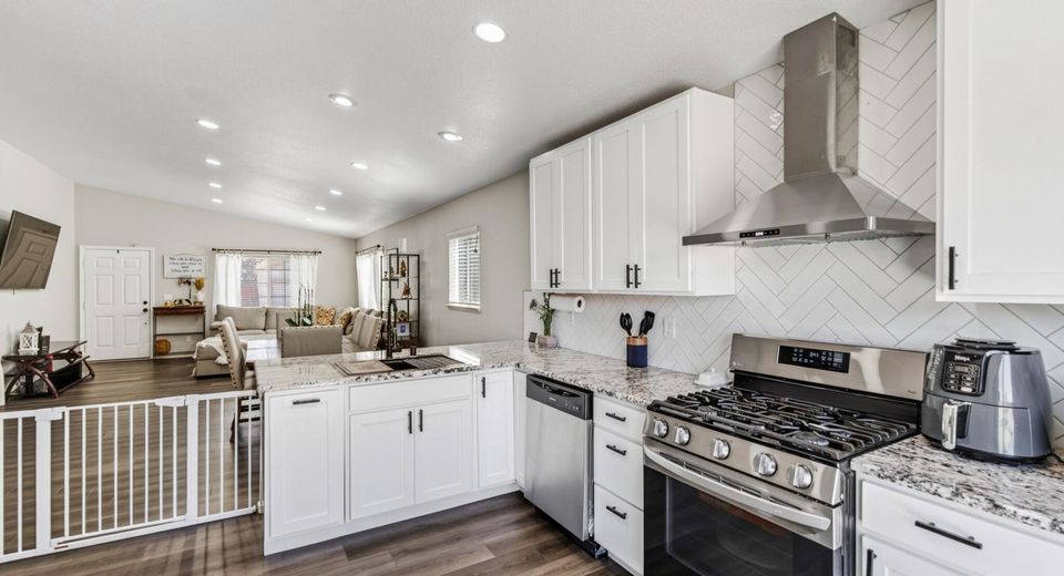 17745 Live Oak Court, Reno, NV 89508 Photo