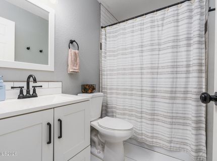 17745 Live Oak Court, Reno, NV 89508 Photo