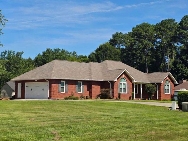 262 Crimson Dr, Winchester, TN 37398