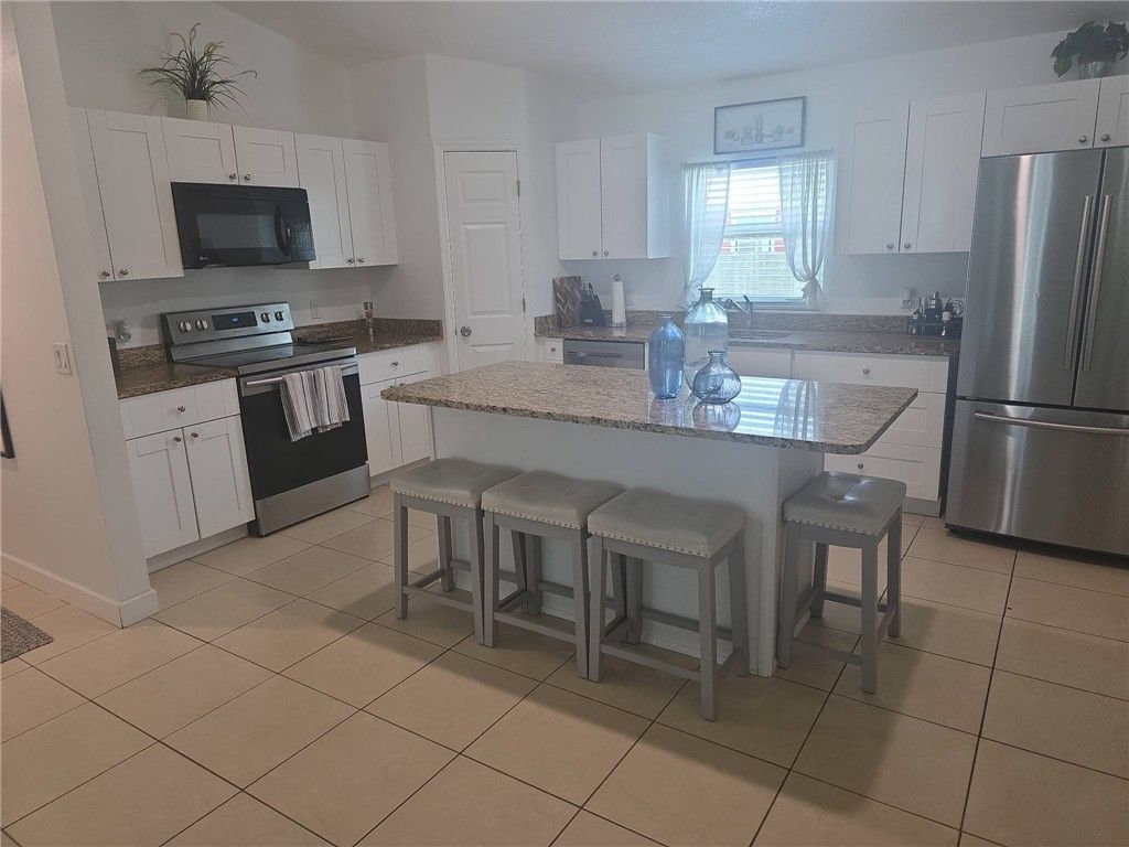 175 13th Avenue, Vero Beach, FL 32962 Photo