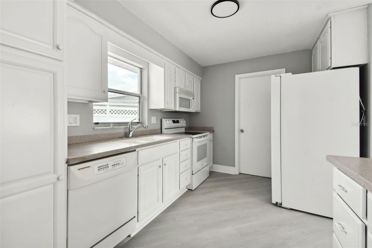 4411 3rd Avenue E, Bradenton, FL 34208 Photo