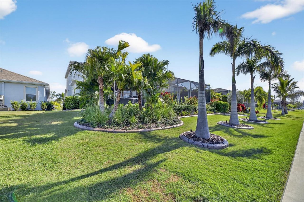 998 Signet Drive, Apollo Beach, FL 33572 Photo