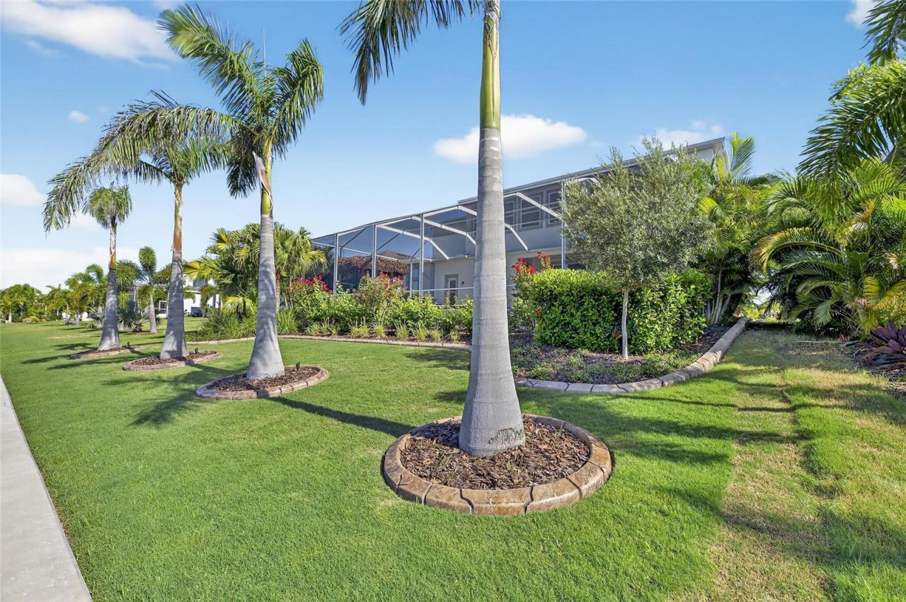 998 Signet Drive, Apollo Beach, FL 33572 Photo