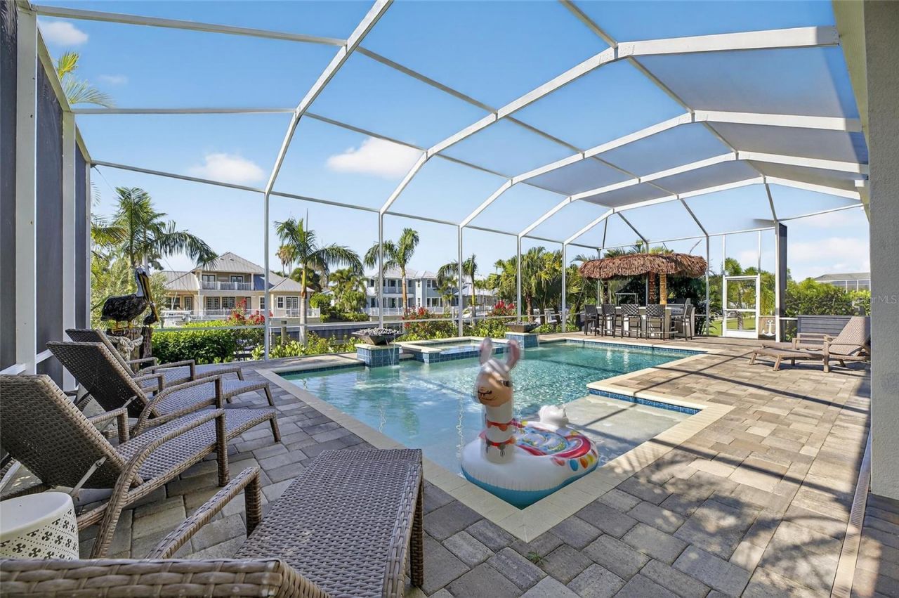 998 Signet Drive, Apollo Beach, FL 33572 Photo