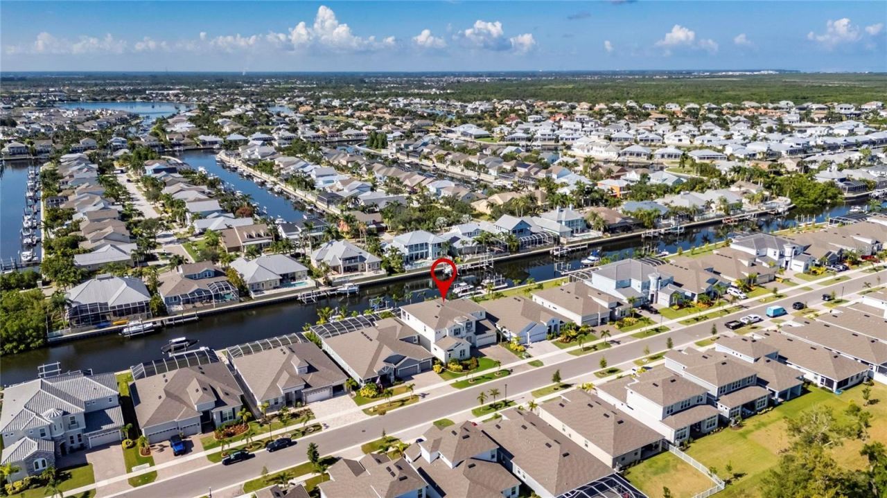 998 Signet Drive, Apollo Beach, FL 33572 Photo