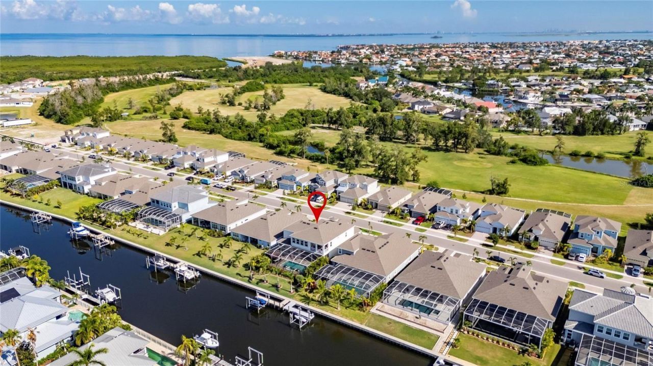 998 Signet Drive, Apollo Beach, FL 33572 Photo