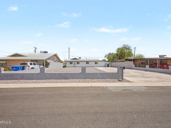 4805 S 35TH Drive, Phoenix, AZ 85041