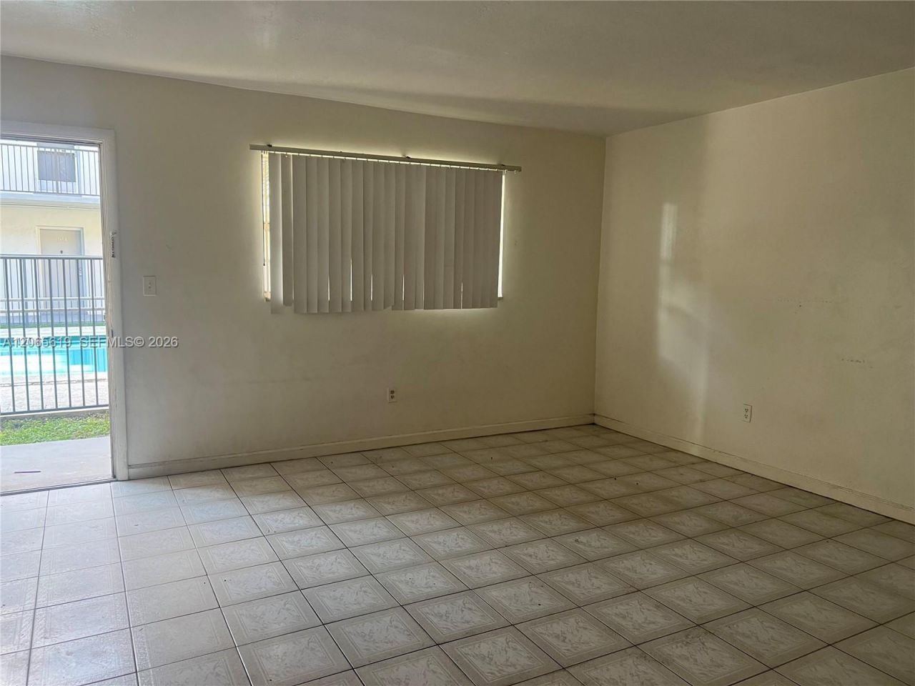 16215 NE 18th Ct , Unit 111, North Miami Beach, FL 33162 Photo