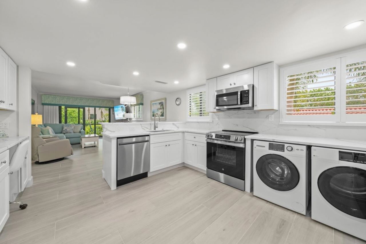 671 E Gulf Dr, Unit 3A1, Sanibel, FL 33957 Photo