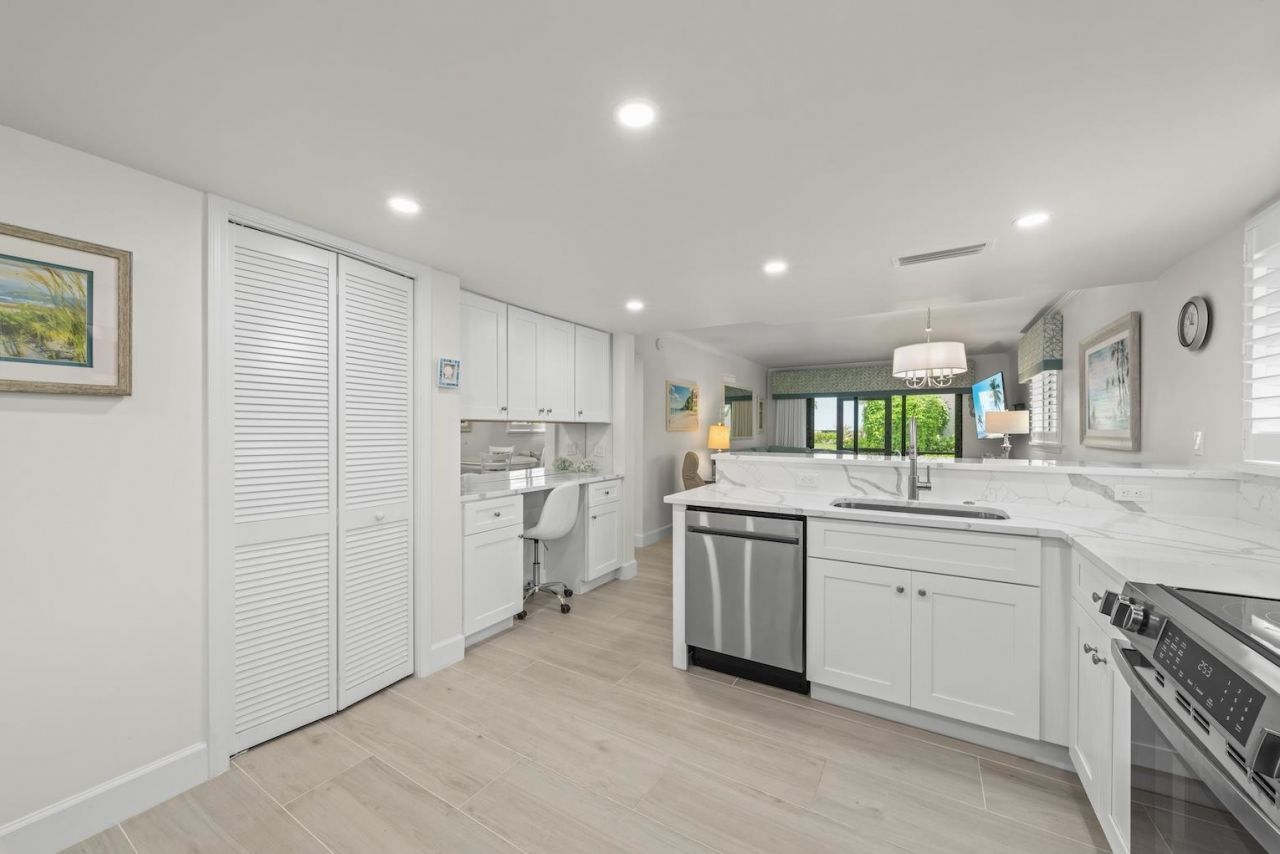 671 E Gulf Dr, Unit 3A1, Sanibel, FL 33957 Photo