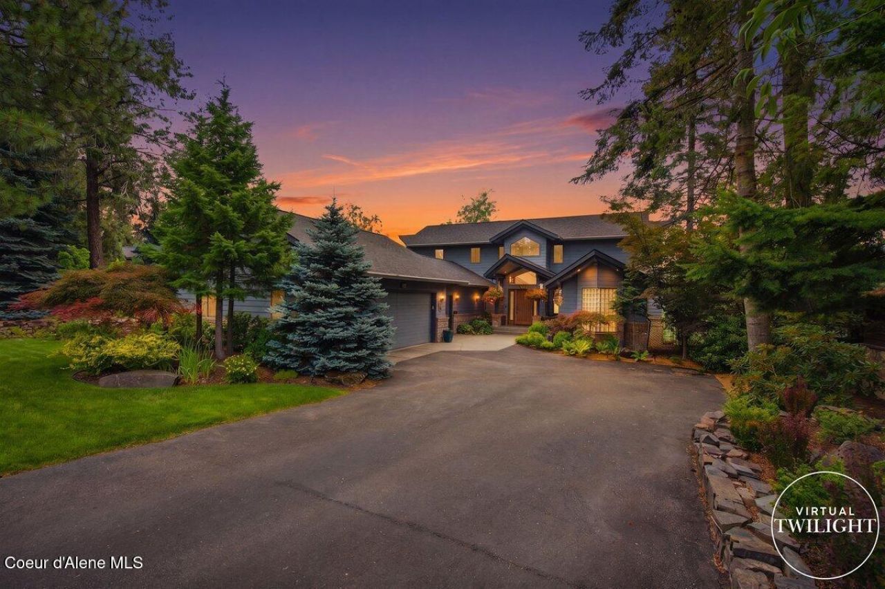 10742 N Lakeview Dr, Hayden Lake, ID 83835 Main Photo