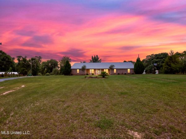 13163 Us-98, Lucedale, MS 39452