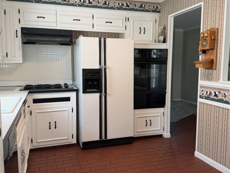 339 E 315th Street, Willowick, OH 44095 Photo 6