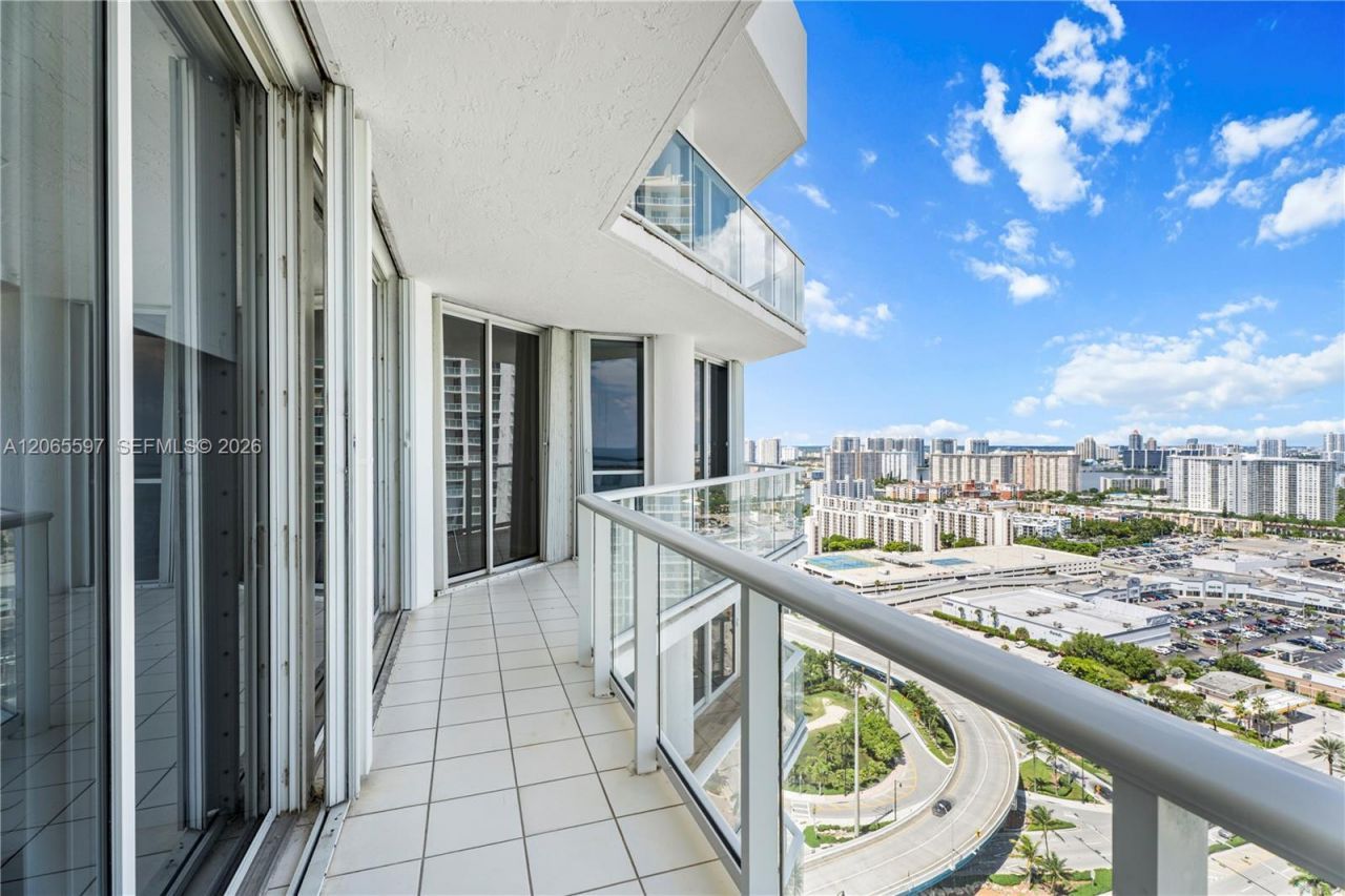 16485 Collins Ave , Unit PH35C, Sunny Isles Beach, FL 33160 Photo