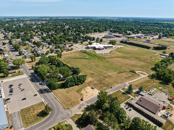 5 Ac 30th Street, Monroe, WI 53566