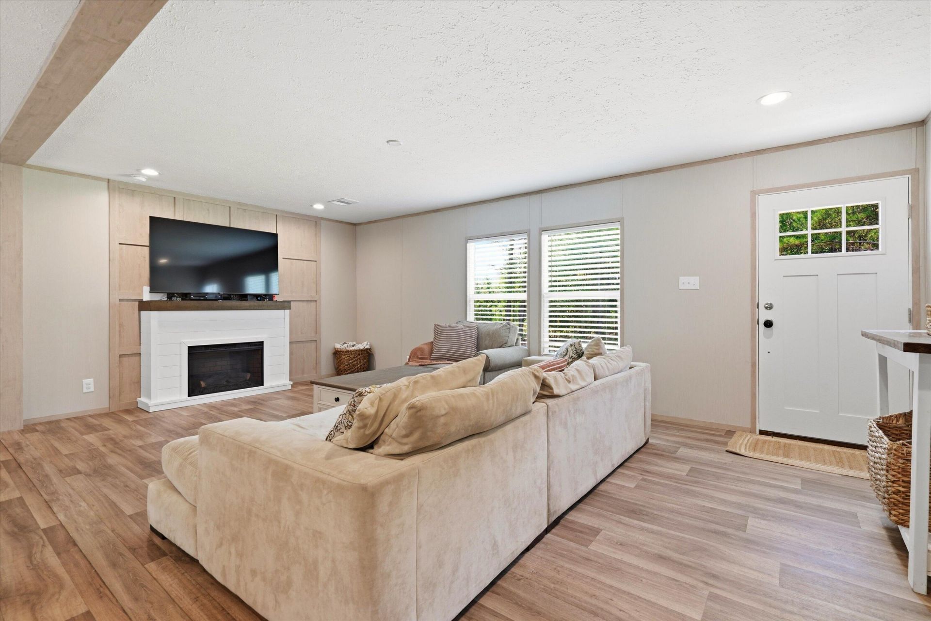 154 Beejay Lane Photo 4
