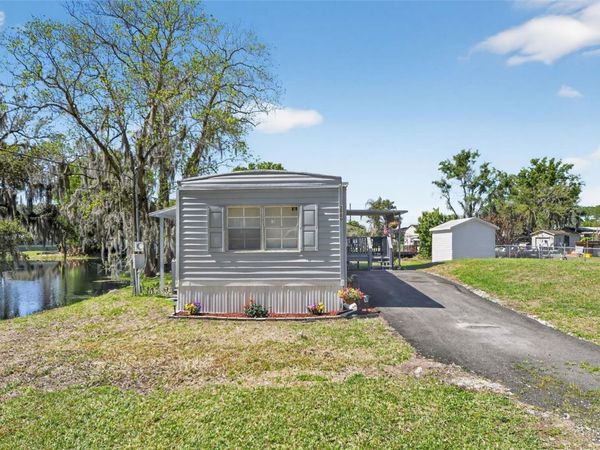 2944 PALM CIRCLE , HAINES CITY, FL 33844