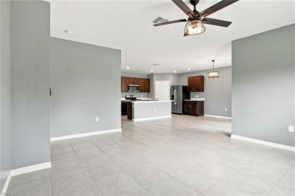 3180 Cozumel Ct, Cape Coral, FL 33909 Photo