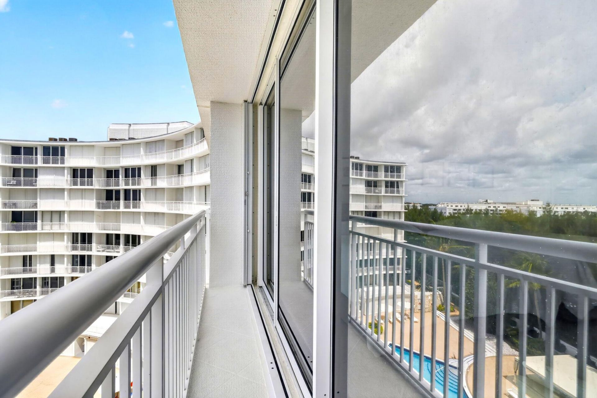 2780 S Ocean Boulevard, Unit 607, Palm Beach, FL 33480 Photo