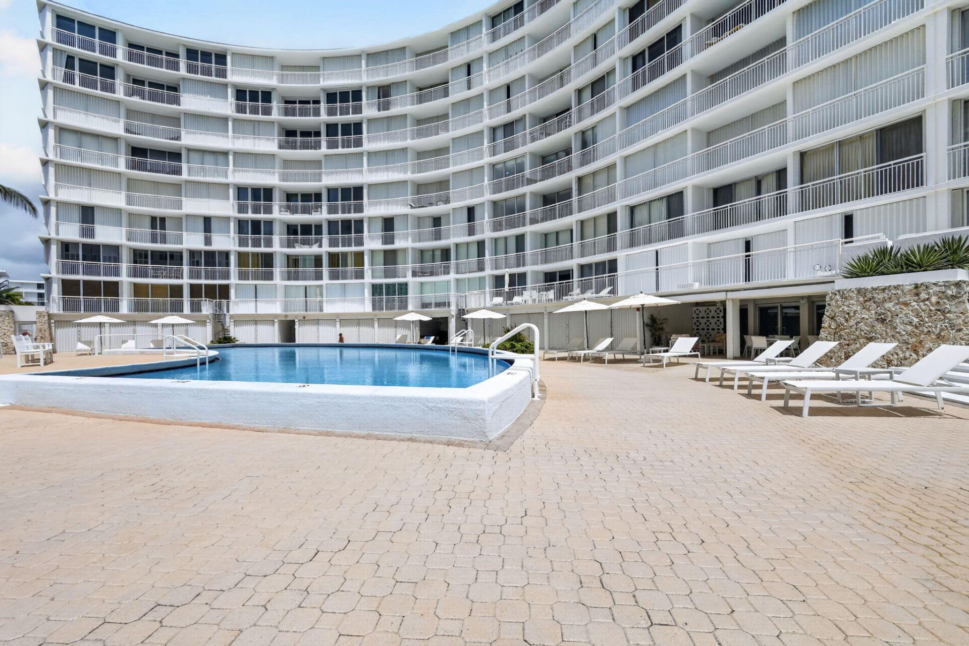 2780 S Ocean Boulevard, Unit 607, Palm Beach, FL 33480 Photo