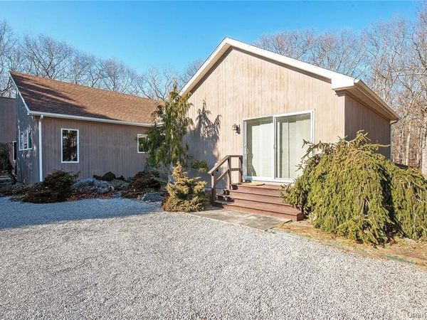 63 Gardiners Lane, East Hampton, NY 11937