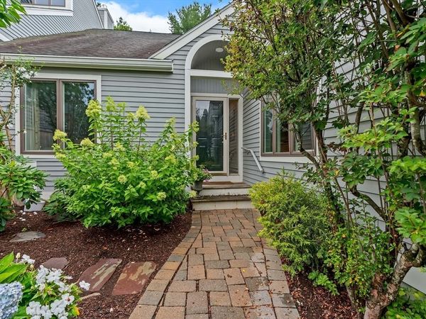 64 Pickwick Way, Unit 64, Wayland, MA 01778