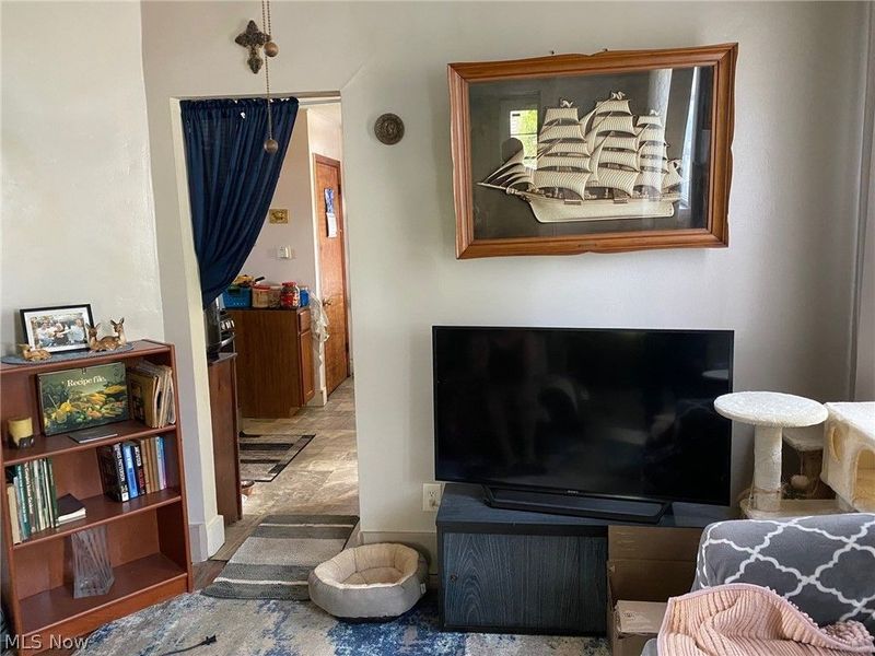 2060 W 44th Street, Cleveland, OH 44113 Photo 10