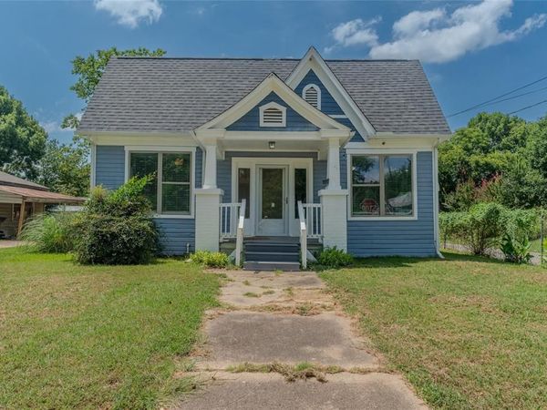 419 W 5th Street, Bonham, TX 75418