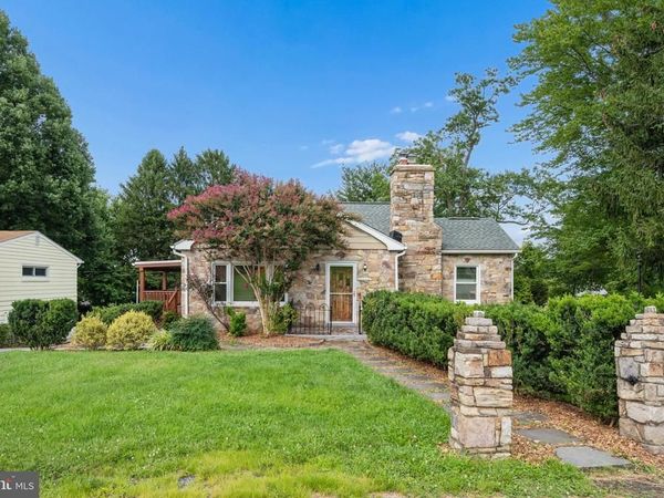 8995 HAMBURG ROAD, FREDERICK, MD 21702