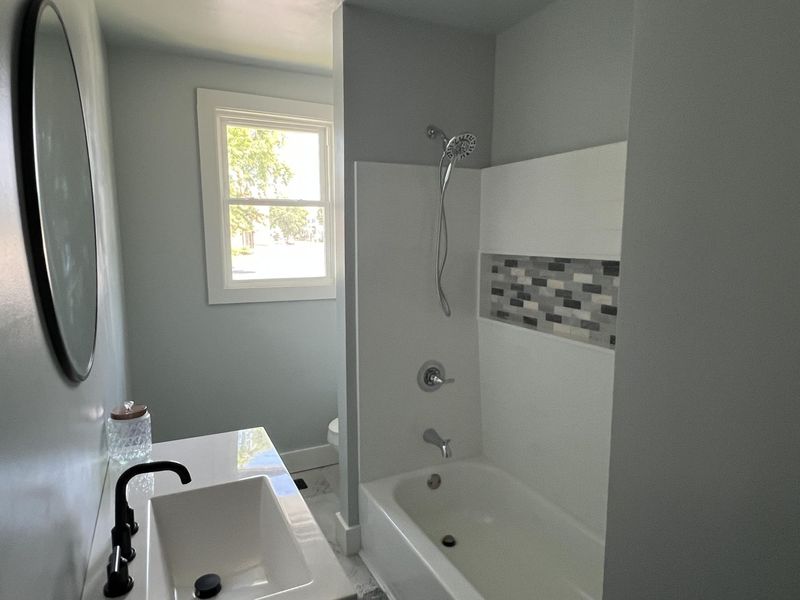 406 E Mechanic Street, Wapakoneta, OH 45895 Photo 8