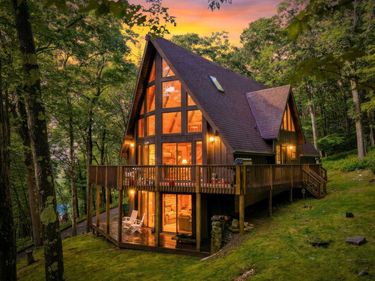 332 Daisy Drive, Terra Alta, WV 26764
