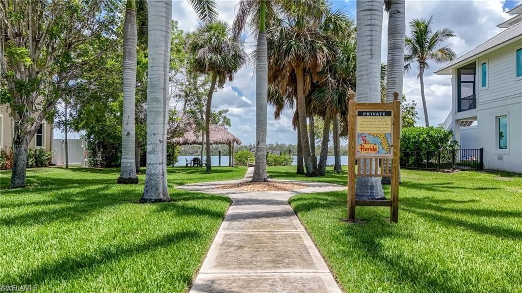 126 Mandalay Rd , Fort Myers Beach, FL 33931 Photo
