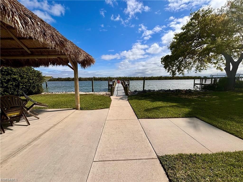 126 Mandalay Rd , Fort Myers Beach, FL 33931 Photo