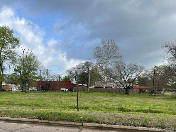501 N 14th Avenue N, Durant, OK 74701